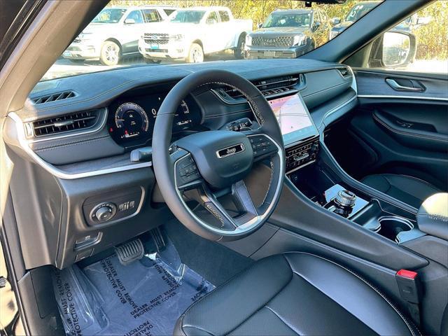 new 2025 Jeep Grand Cherokee car, priced at $56,655