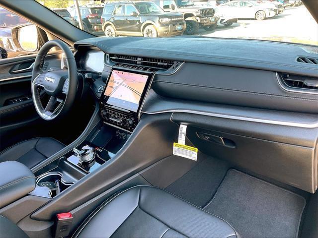 new 2025 Jeep Grand Cherokee car, priced at $56,655