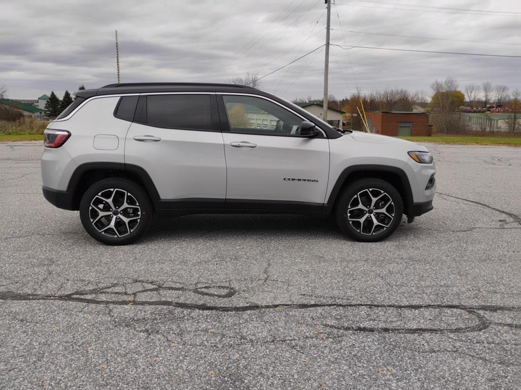 new 2025 Jeep Compass car, priced at $30,406