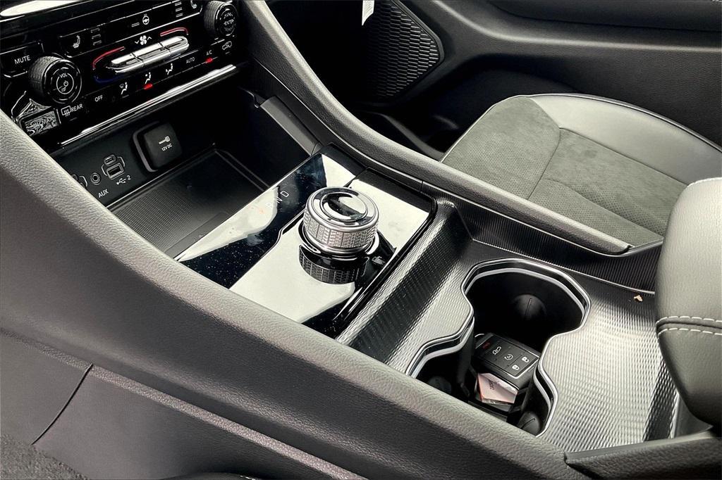 new 2025 Jeep Grand Cherokee L car, priced at $41,333