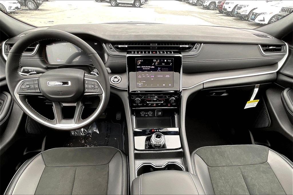 new 2025 Jeep Grand Cherokee L car, priced at $41,333