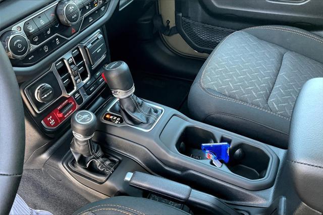 new 2025 Jeep Gladiator car, priced at $56,580
