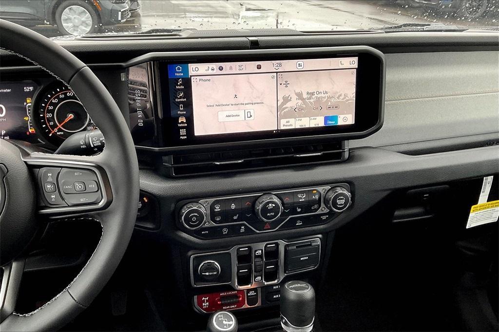new 2025 Jeep Gladiator car, priced at $45,689