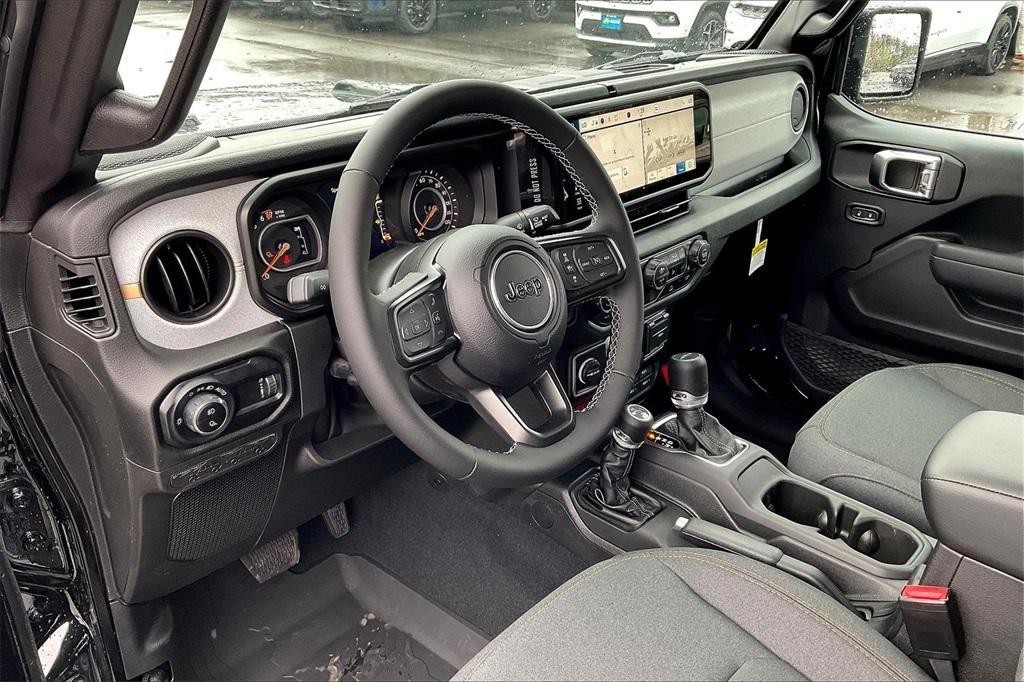 new 2025 Jeep Gladiator car, priced at $45,689