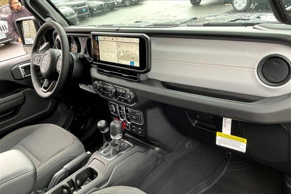 new 2025 Jeep Gladiator car, priced at $45,689