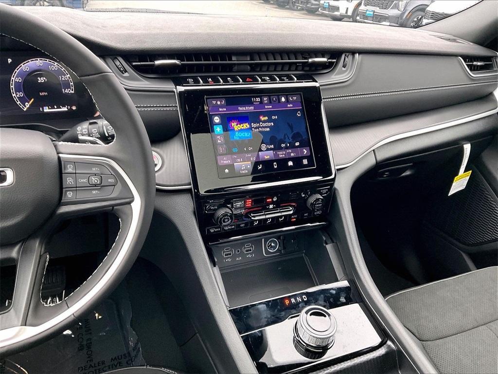 new 2025 Jeep Grand Cherokee L car, priced at $44,226