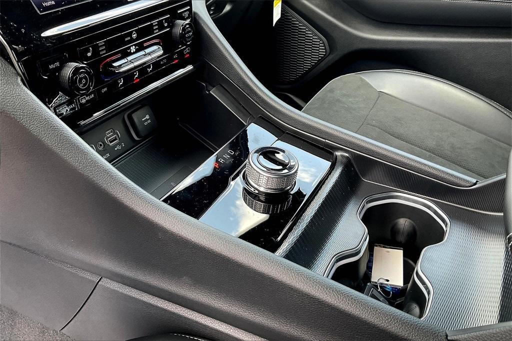 new 2025 Jeep Grand Cherokee L car, priced at $41,851