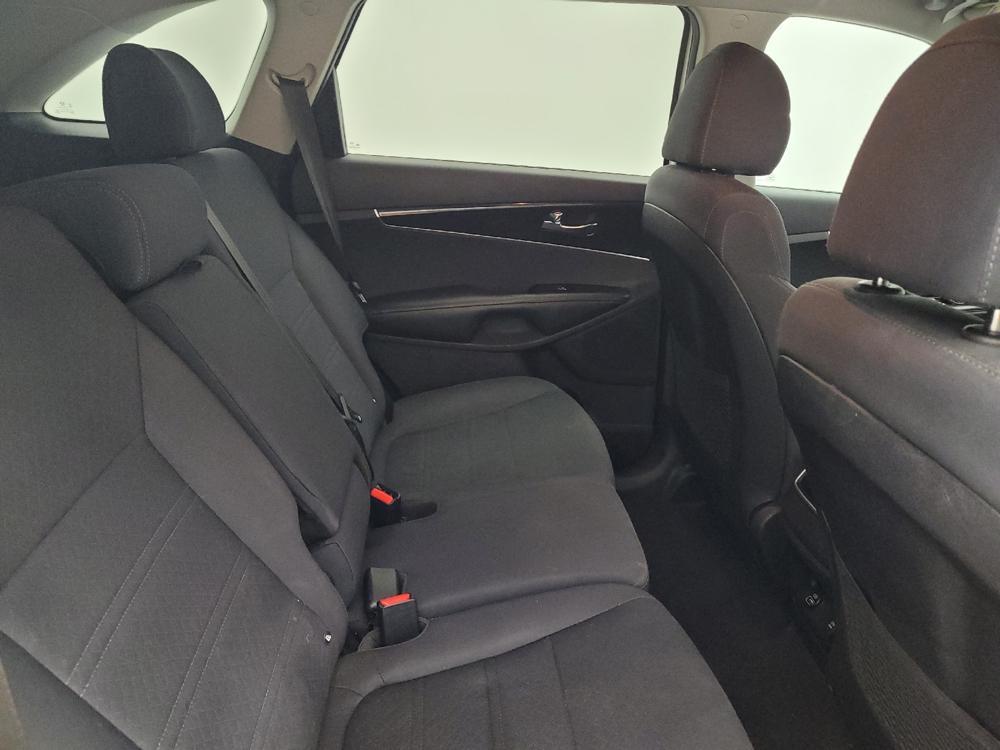 used 2019 Kia Sorento car, priced at $17,095