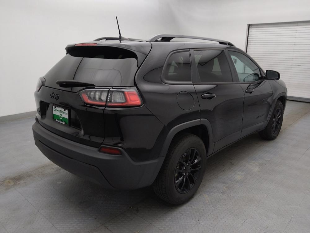 used 2023 Jeep Cherokee car, priced at $25,495