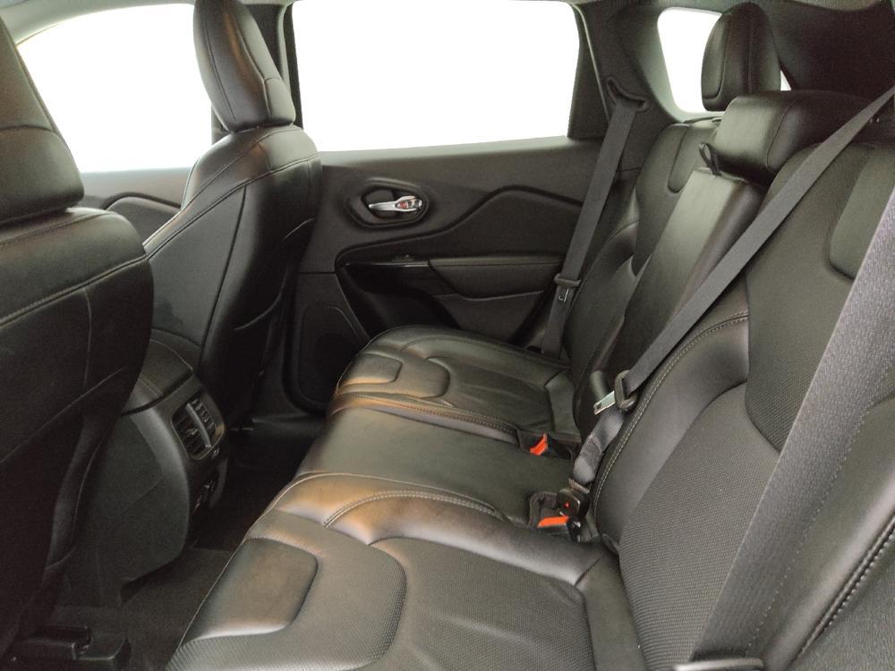 used 2023 Jeep Cherokee car, priced at $24,595