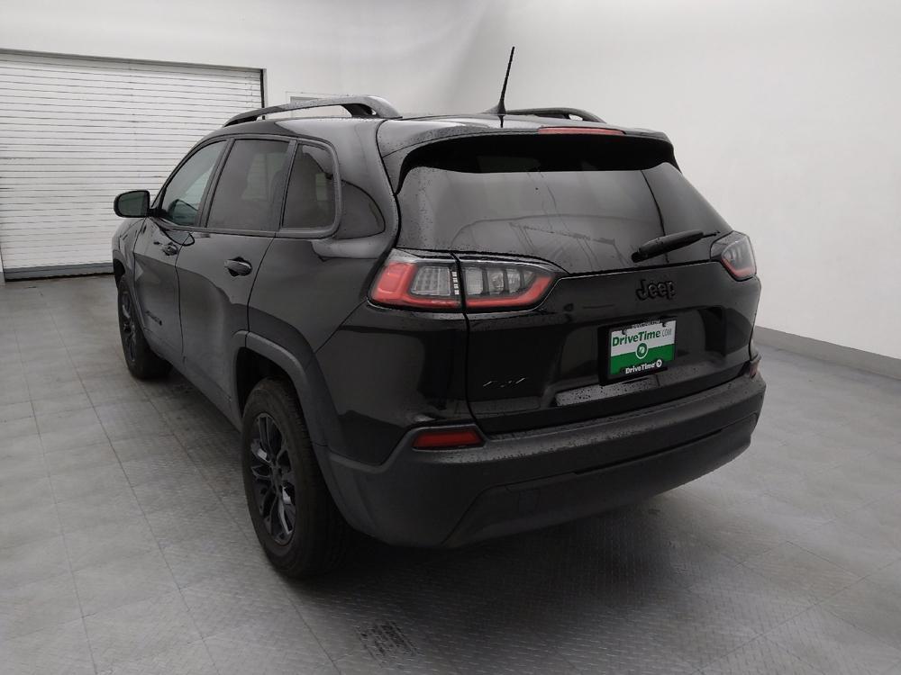 used 2023 Jeep Cherokee car, priced at $24,595