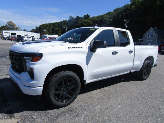 new 2024 Chevrolet Silverado 1500 car, priced at $43,709