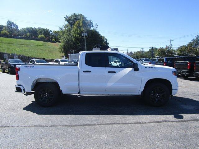 new 2024 Chevrolet Silverado 1500 car, priced at $43,709