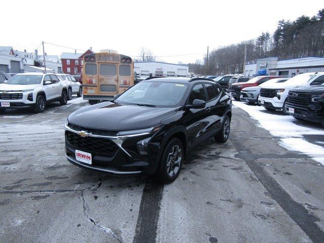 new 2025 Chevrolet Trax car, priced at $24,050