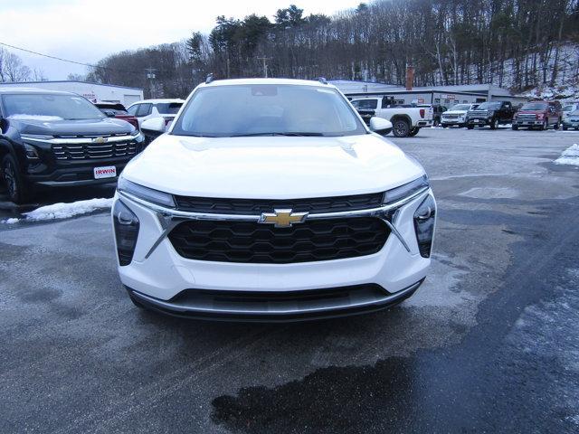 new 2025 Chevrolet Trax car, priced at $24,050