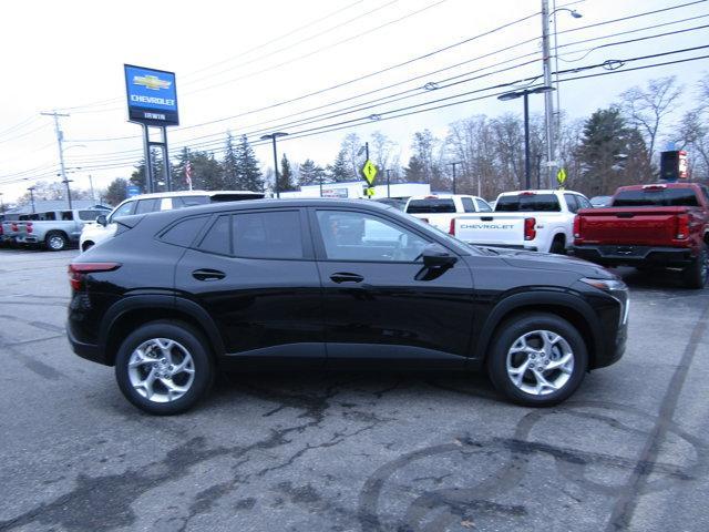 new 2025 Chevrolet Trax car, priced at $22,319