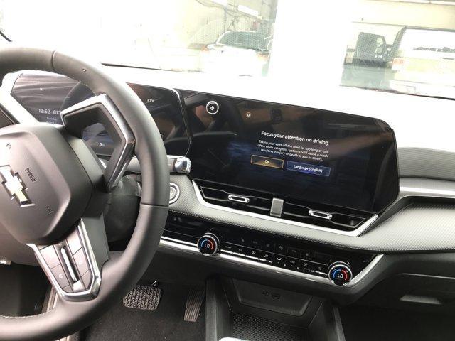 new 2026 Chevrolet Equinox car, priced at $31,738