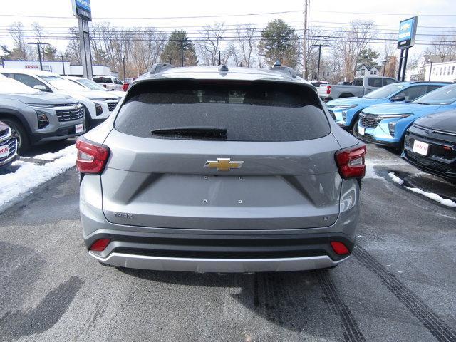 new 2025 Chevrolet Trax car, priced at $24,050