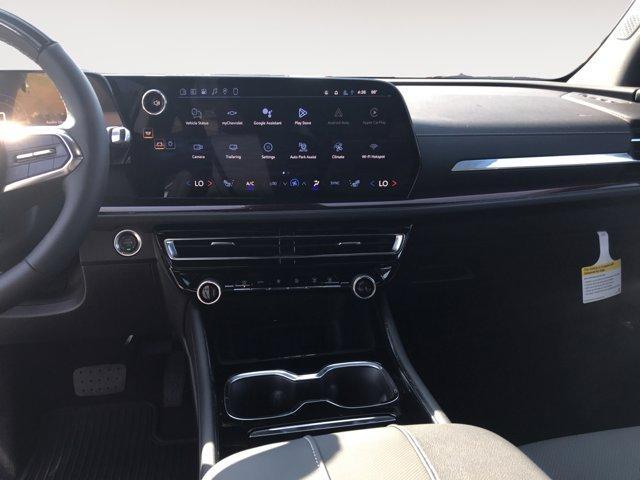 new 2026 Chevrolet Traverse car, priced at $54,123