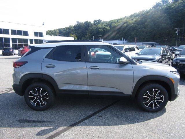 new 2025 Chevrolet TrailBlazer car, priced at $30,836