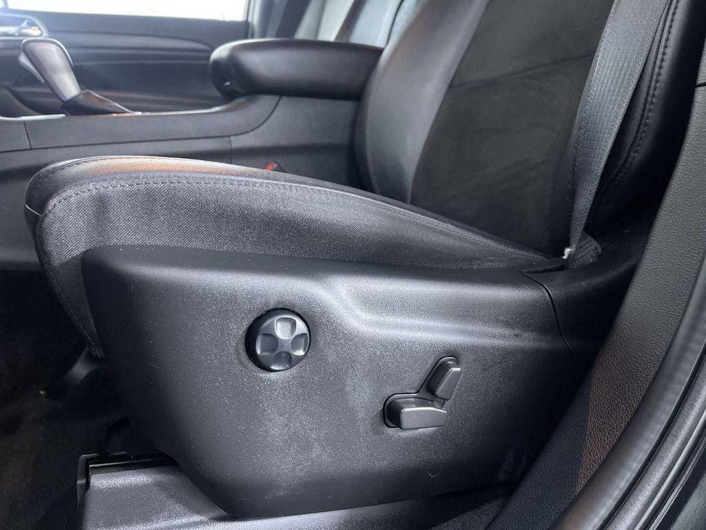 used 2021 Jeep Grand Cherokee car, priced at $24,979