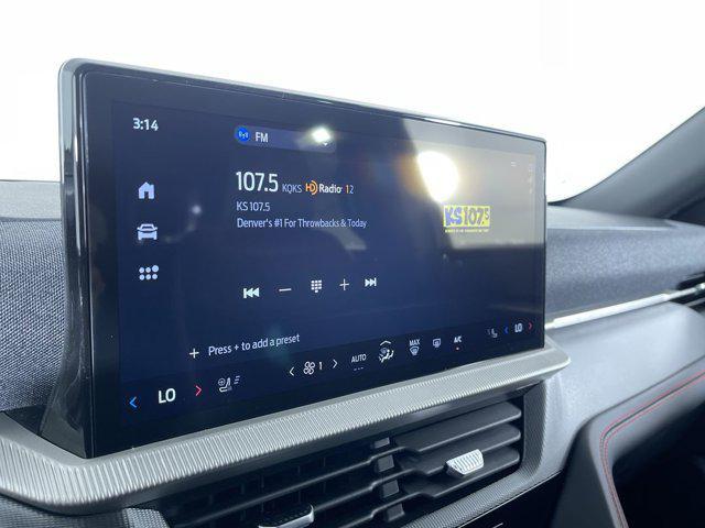 new 2025 Ford Explorer car, priced at $47,273