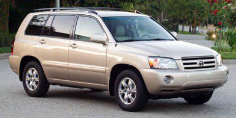 used 2005 Toyota Highlander car, priced at $6,800