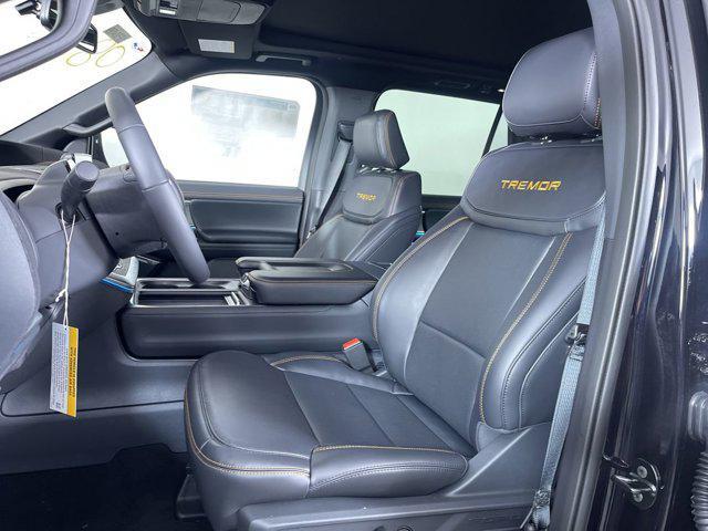 new 2025 Ford Expedition car, priced at $83,025