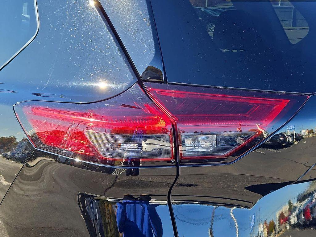 used 2022 Nissan Rogue car, priced at $20,856