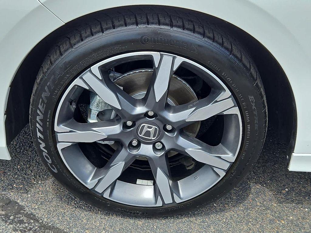 used 2025 Honda Civic Hybrid car, priced at $31,352