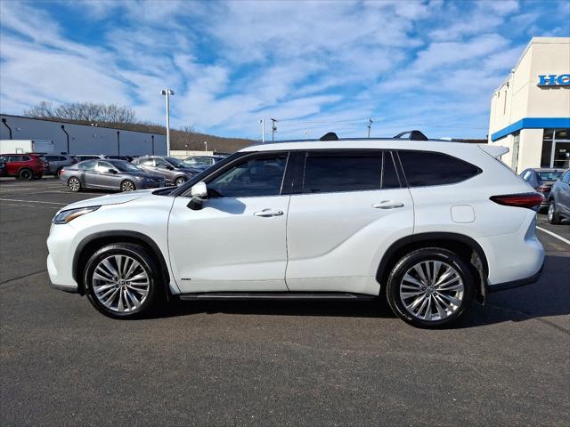 used 2022 Toyota Highlander Hybrid car, priced at $41,976