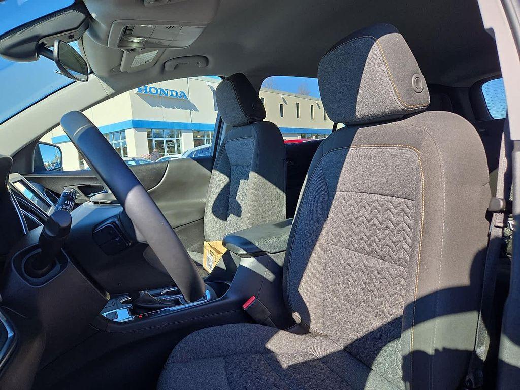 used 2024 Chevrolet Equinox car, priced at $23,693