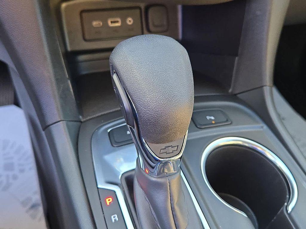 used 2024 Chevrolet Equinox car, priced at $23,693