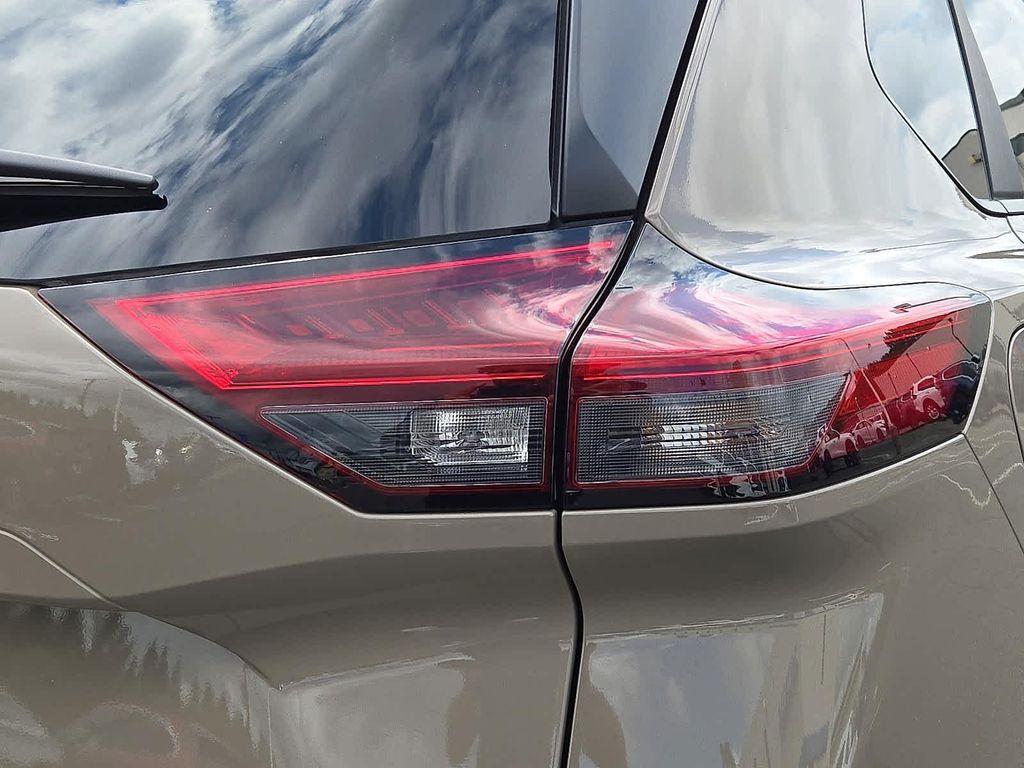 used 2025 Nissan Rogue car, priced at $26,953