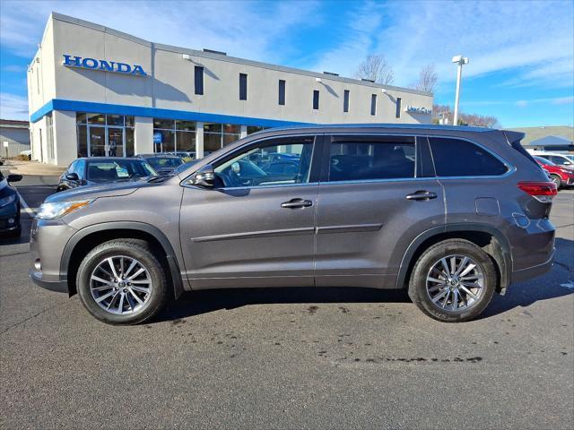 used 2017 Toyota Highlander car, priced at $22,773