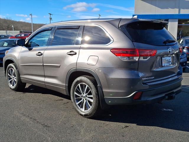 used 2017 Toyota Highlander car, priced at $22,773