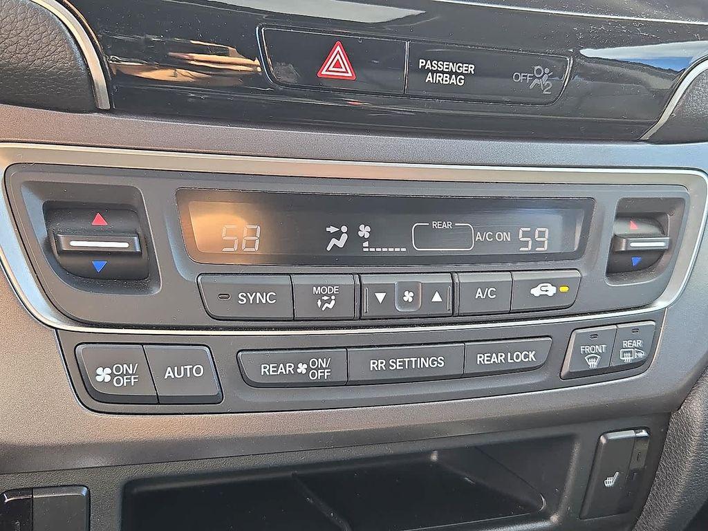 used 2022 Honda Pilot car, priced at $33,403