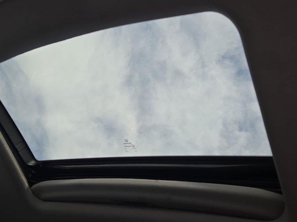 used 2022 Honda Pilot car, priced at $33,403