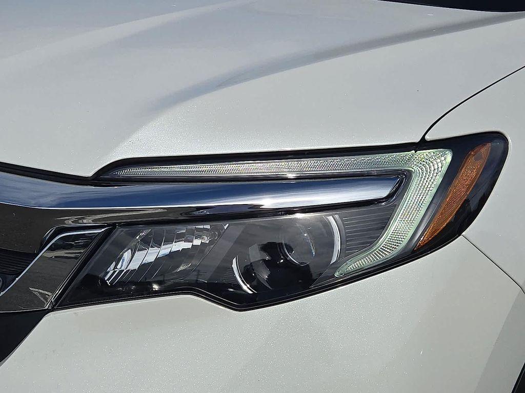 used 2022 Honda Pilot car, priced at $33,403