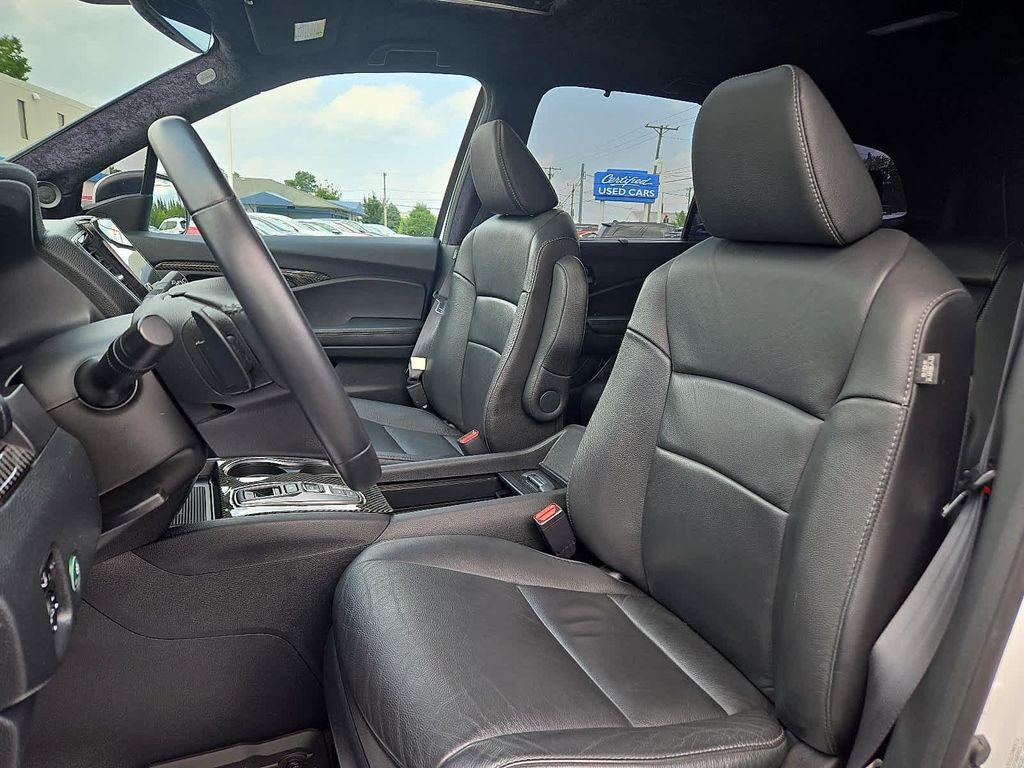 used 2022 Honda Pilot car, priced at $34,269