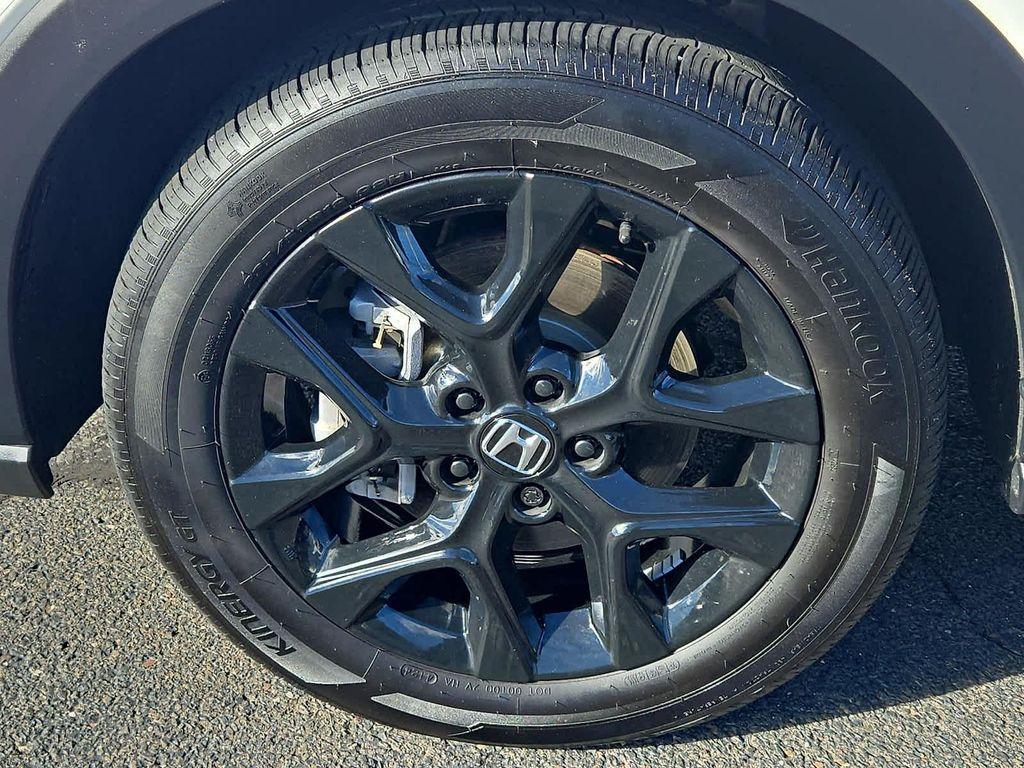 used 2025 Honda HR-V car, priced at $29,074