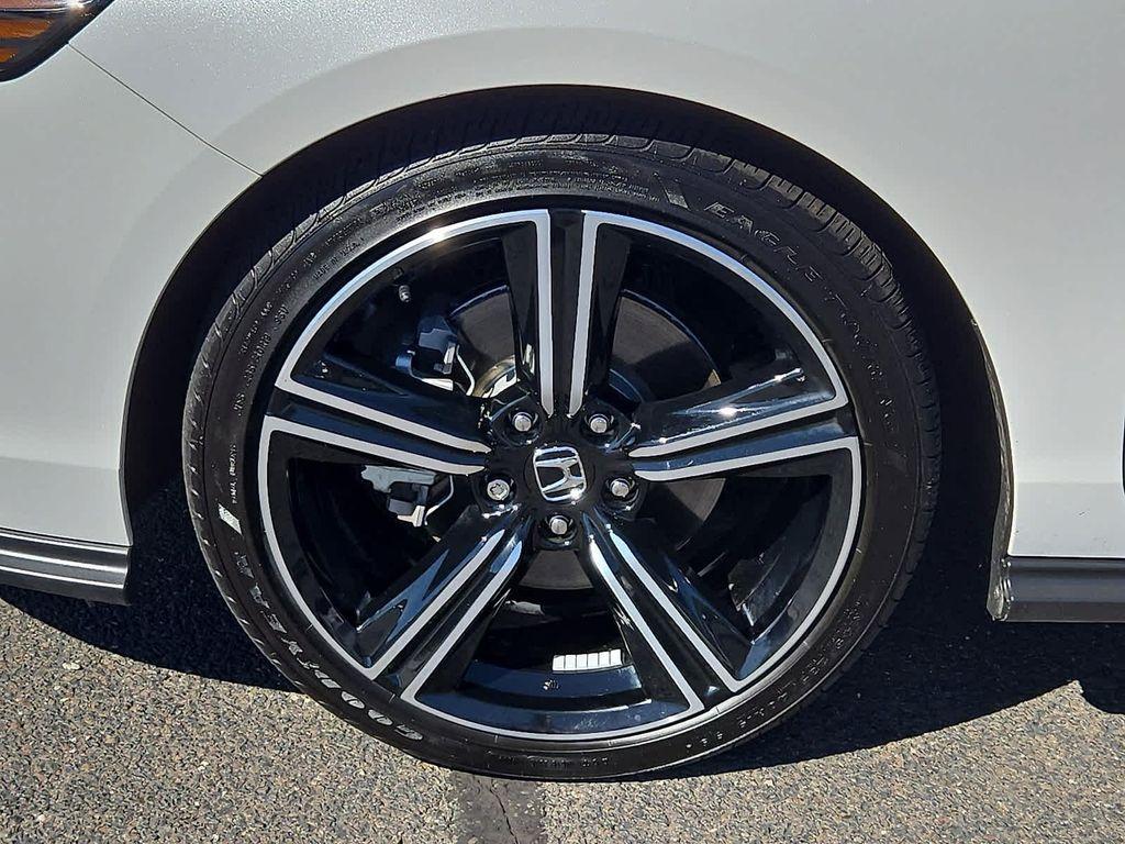 used 2025 Honda Accord Hybrid car, priced at $32,162