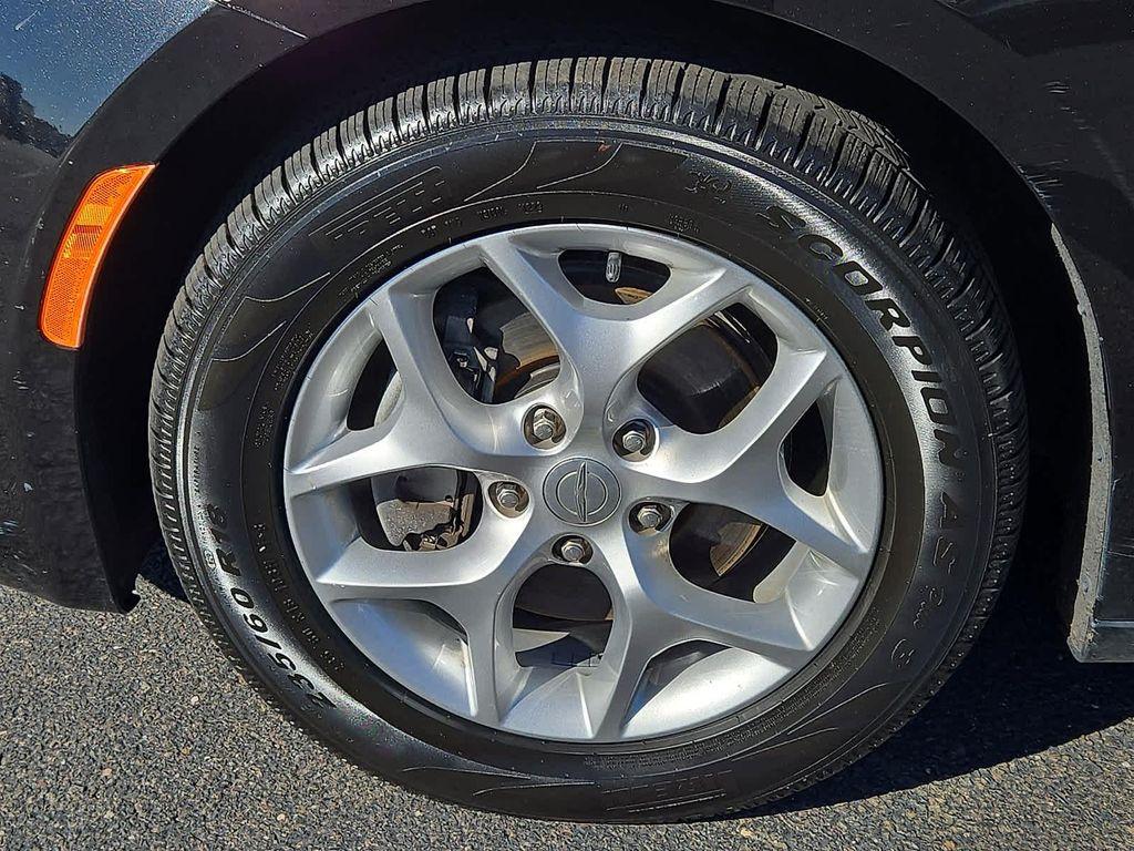 used 2019 Chrysler Pacifica car, priced at $18,936