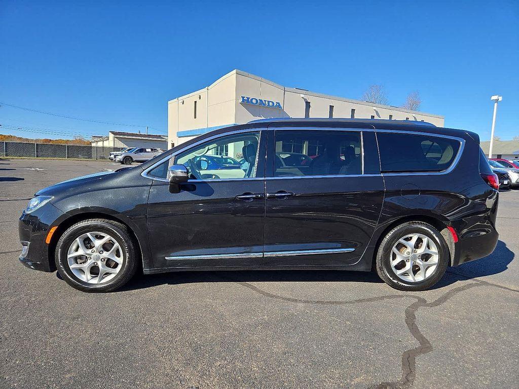 used 2019 Chrysler Pacifica car, priced at $18,936