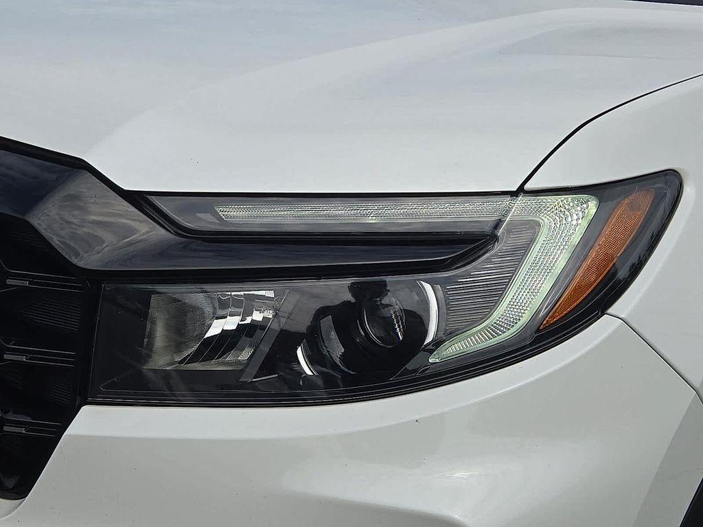 used 2022 Honda Passport car, priced at $34,187