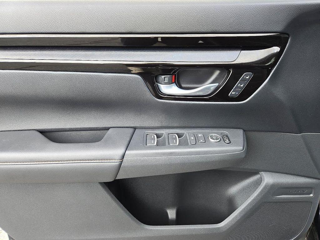 used 2023 Honda CR-V Hybrid car, priced at $33,689