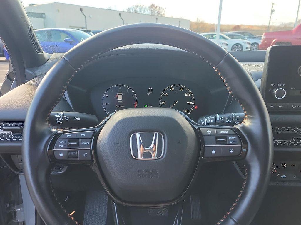 used 2025 Honda HR-V car, priced at $28,989
