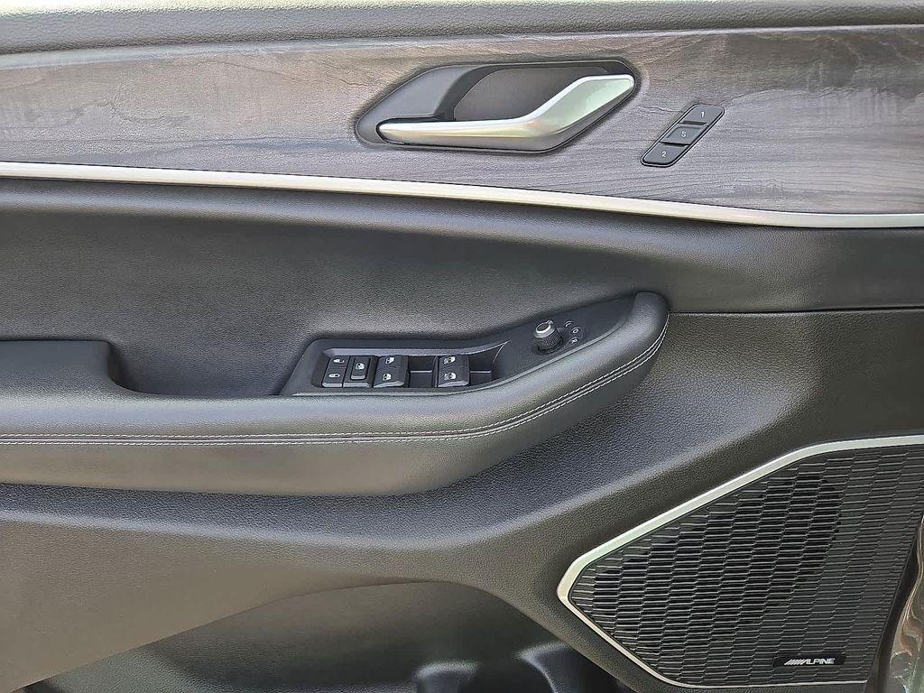 used 2022 Jeep Grand Cherokee L car, priced at $29,241