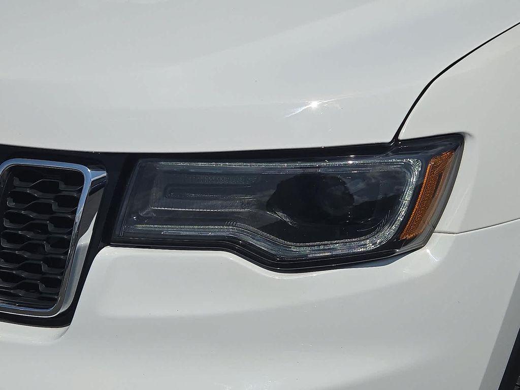 used 2022 Jeep Grand Cherokee car, priced at $29,400