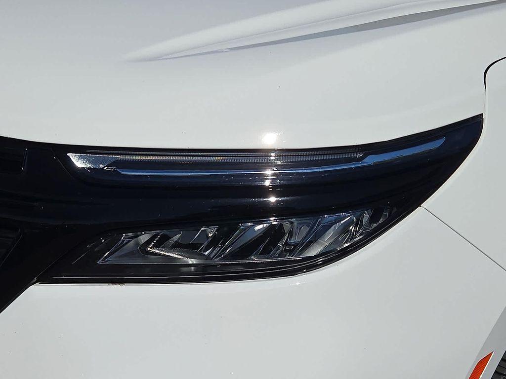 used 2024 Chevrolet Equinox car, priced at $28,636